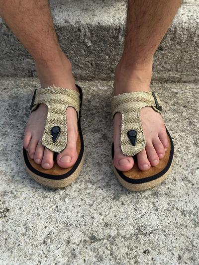 Hasır Taban Parmak Arası Terlik