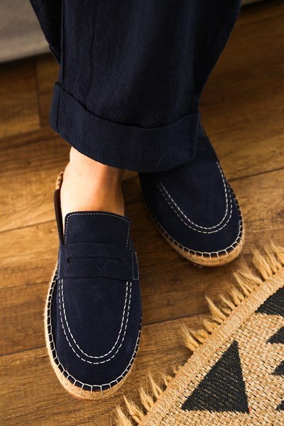 Hera Lacivert Deri Terlik