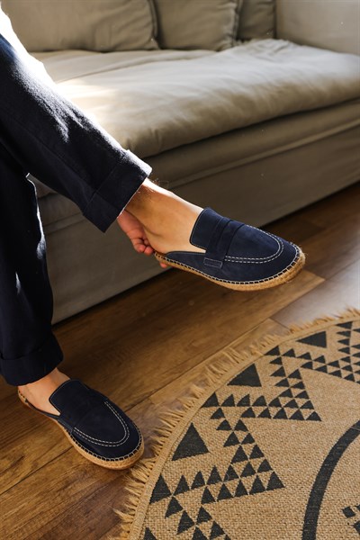 Hera Lacivert Deri Terlik