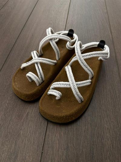 İpli Bodrum Sandalet