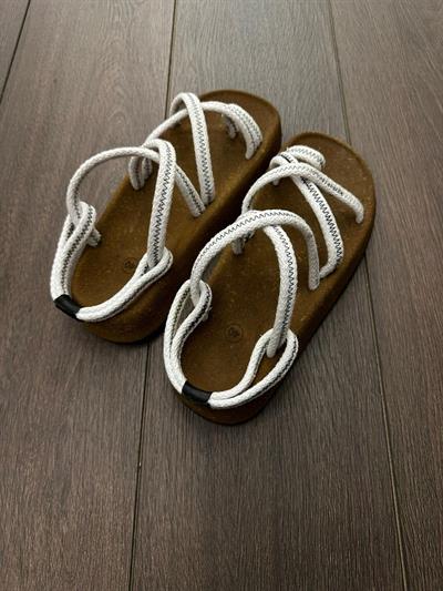 İpli Bodrum Sandalet