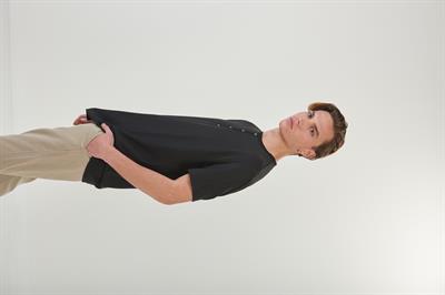 Kendinden Desenli Triko Yakalı T-Shirt