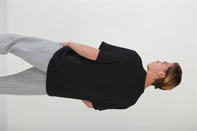 Kendinden Örgü Desenli Yakası Patlı T-Shirt