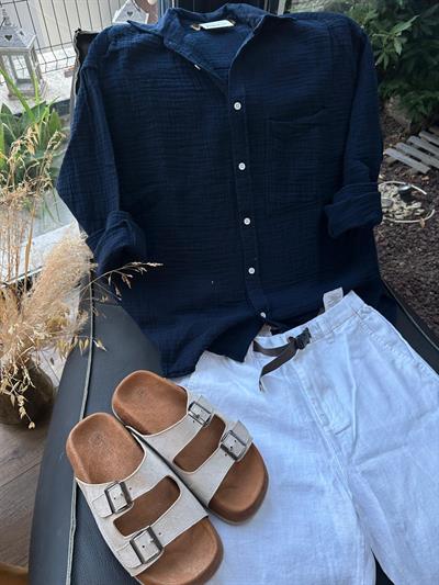 Mikonos Cep Detaylı Basic Müslin Gömlek