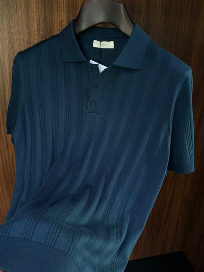 Nakış İşleme Detaylı Yakalı Triko T-Shirt