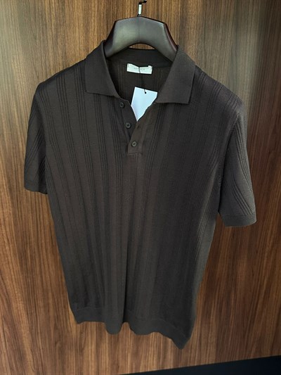 Nakış İşleme Detaylı Yakalı Triko T-Shirt