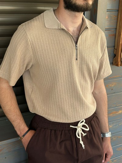 Nakış İşlemeli Fermuarlı Yakalı Triko T-Shirt