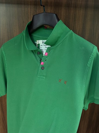 Nakış Logolu Tahta Düğmeli Yakalı T-Shirt