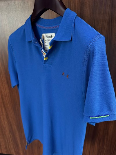 Nakış Logolu Yaka Boncuk Detaylı T-Shirt