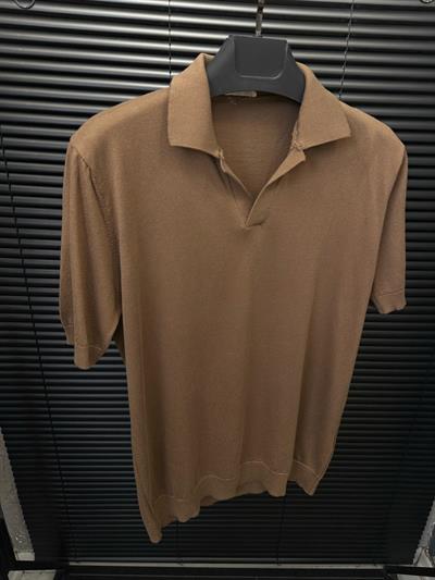 Triko Kumaş Yakalı T-Shirt