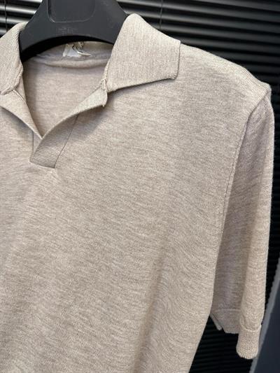 Triko Kumaş Yakalı T-Shirt