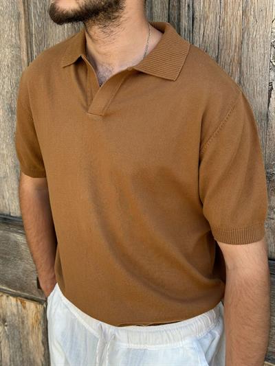 Triko Kumaş Yakalı T-Shirt