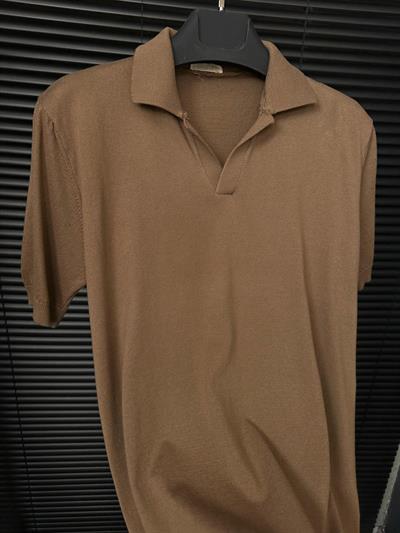 Triko Kumaş Yakalı T-Shirt