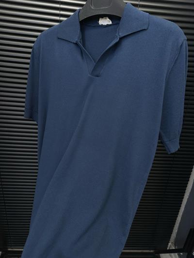 Triko Kumaş Yakalı T-Shirt