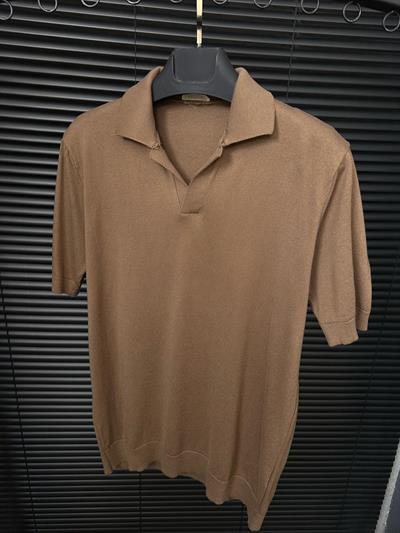 Triko Kumaş Yakalı T-Shirt