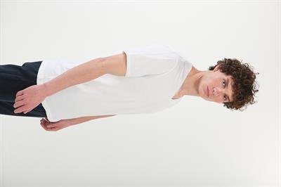 V Yaka Basic T-Shirt