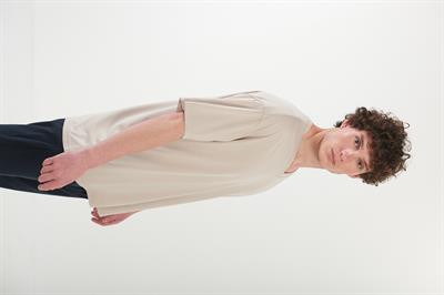 V Yaka Düz Basic T-Shirt