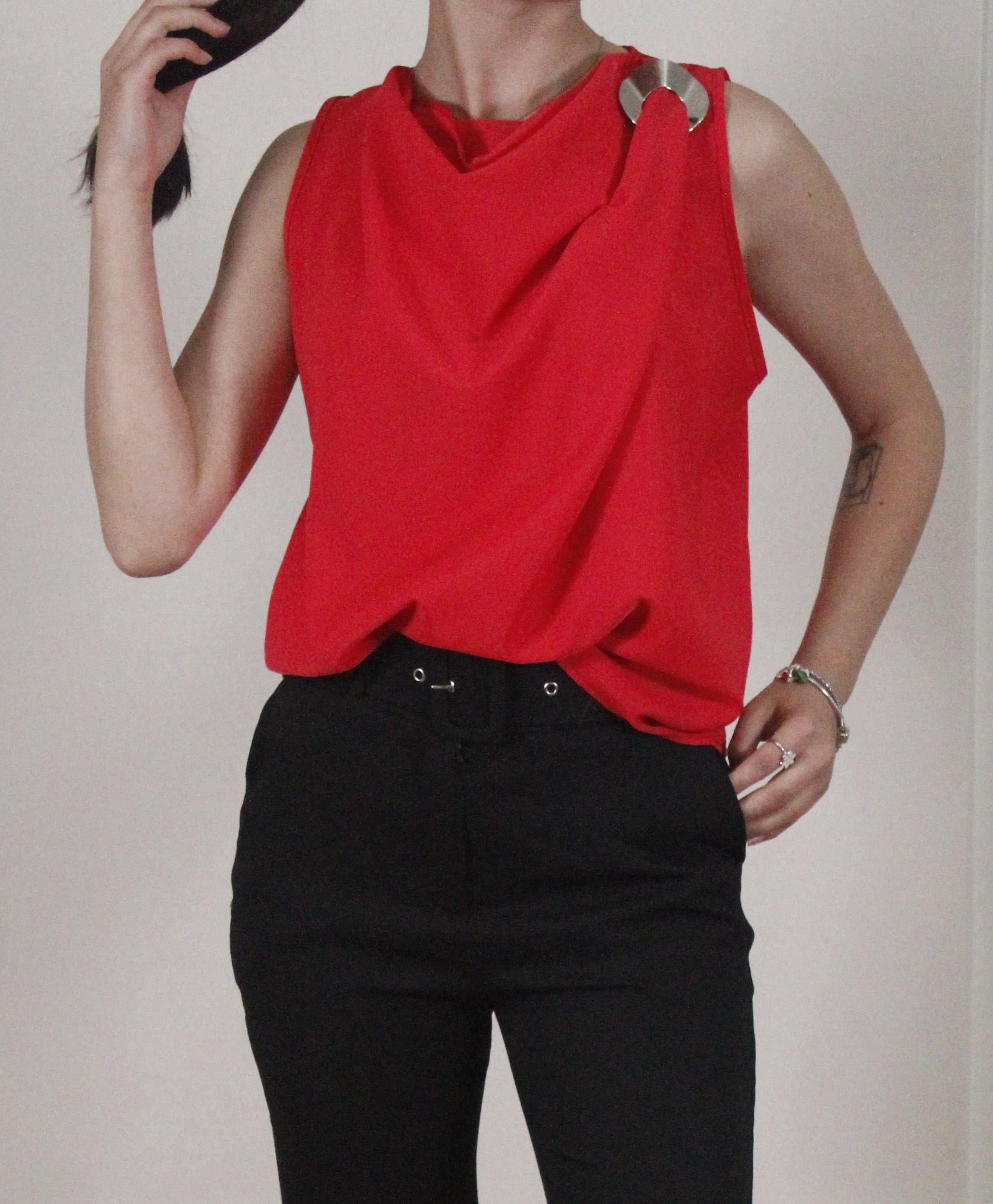 OMUZ TOKA DETAYLI BLUZ