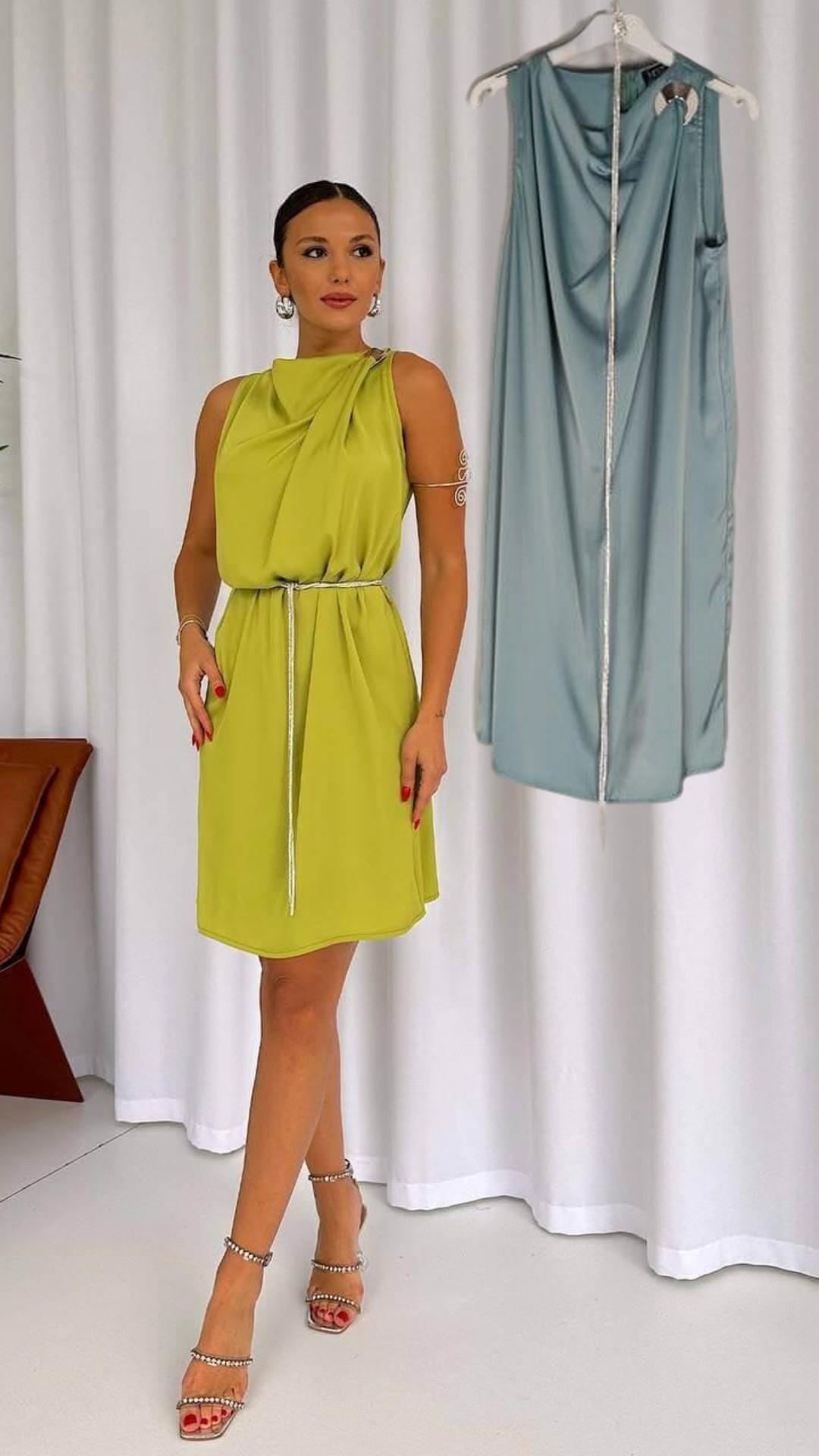 SATEN ELBİSE ZİNCİR KEMERLİ