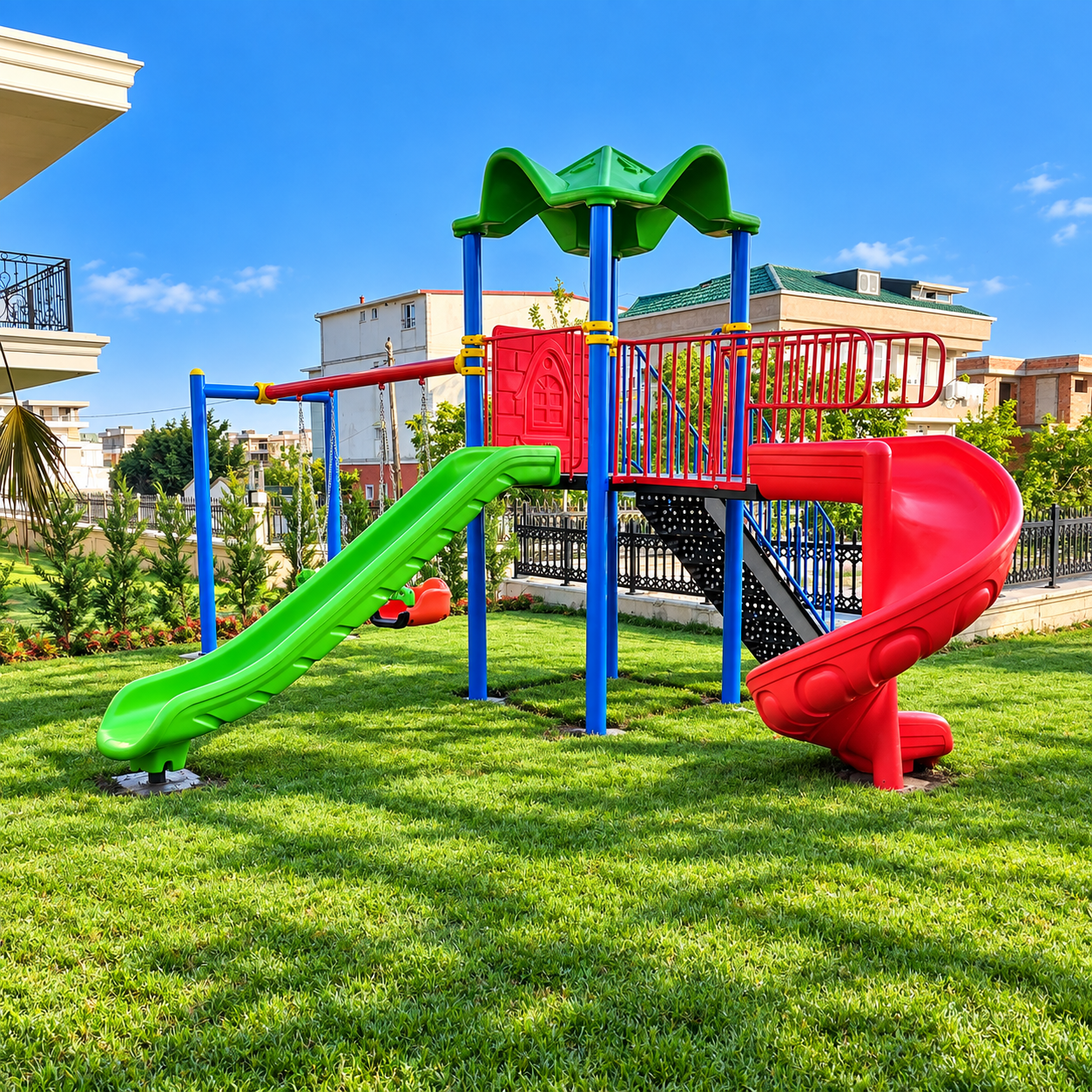 Çocuk Oyun Parkı Bir Kuleli, İki Kaydıraklı 5.5x4.5m