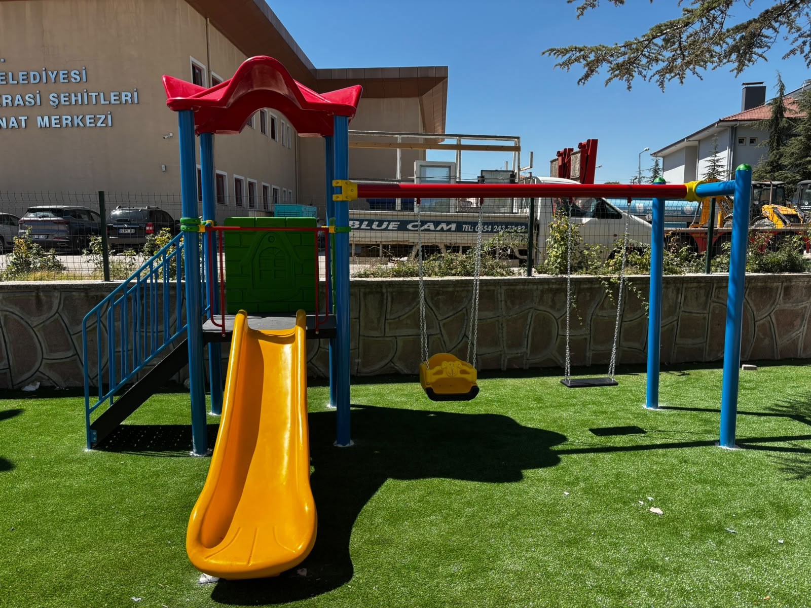 Single-Tower Playground Set with Slide and Double Swing – BOS-03 (5.5x4.5m)