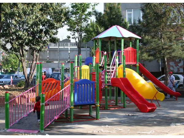 Engelli Çocuk Oyun Parkı 11x7m, Beş Kaydıraklı Model