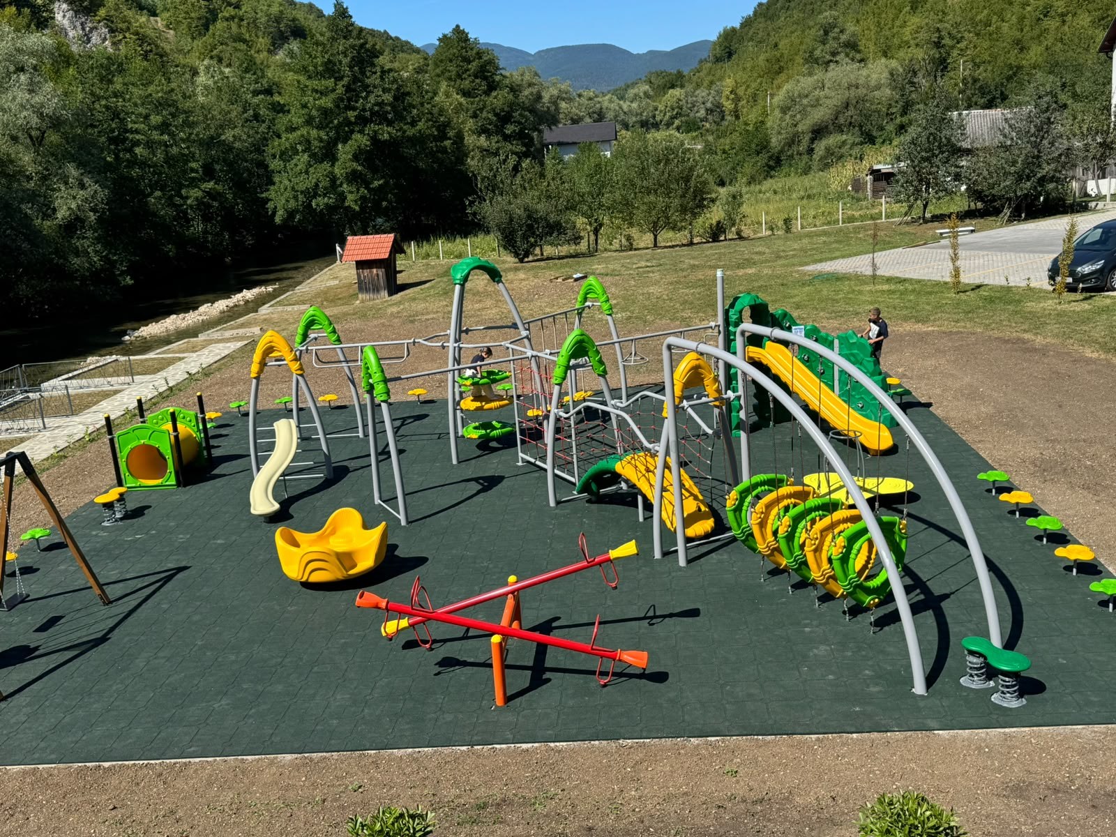 Survivor Series Playground Course – 10x8m | Outdoor Activity Park