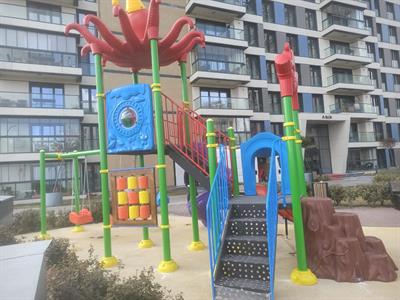 Çocuk Oyun Parkı 7x4m, Ahtapot Çatılı İki Kaydıraklı Model