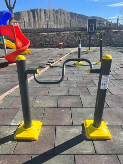 Dış Mekan Spor Aletleri,  Engelliler İçin Spor Aletleri, Kol Çalıştırma Aleti  