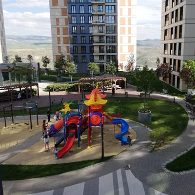 Çocuk Oyun Grubu 9x8m, Dört Kuleli Dört Kaydıraklı