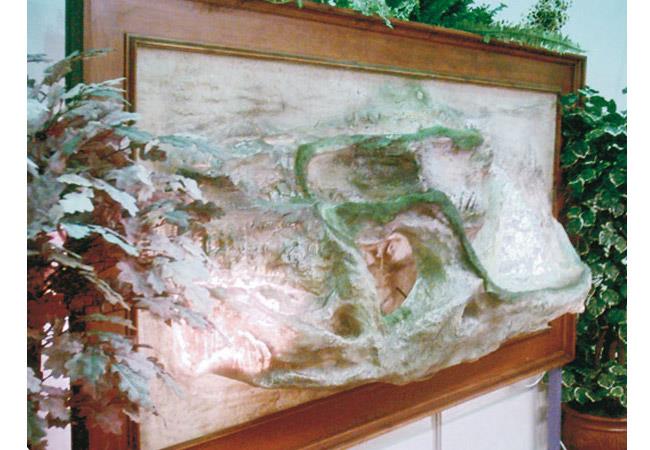 Dekoratif Duvar Şelalesi 