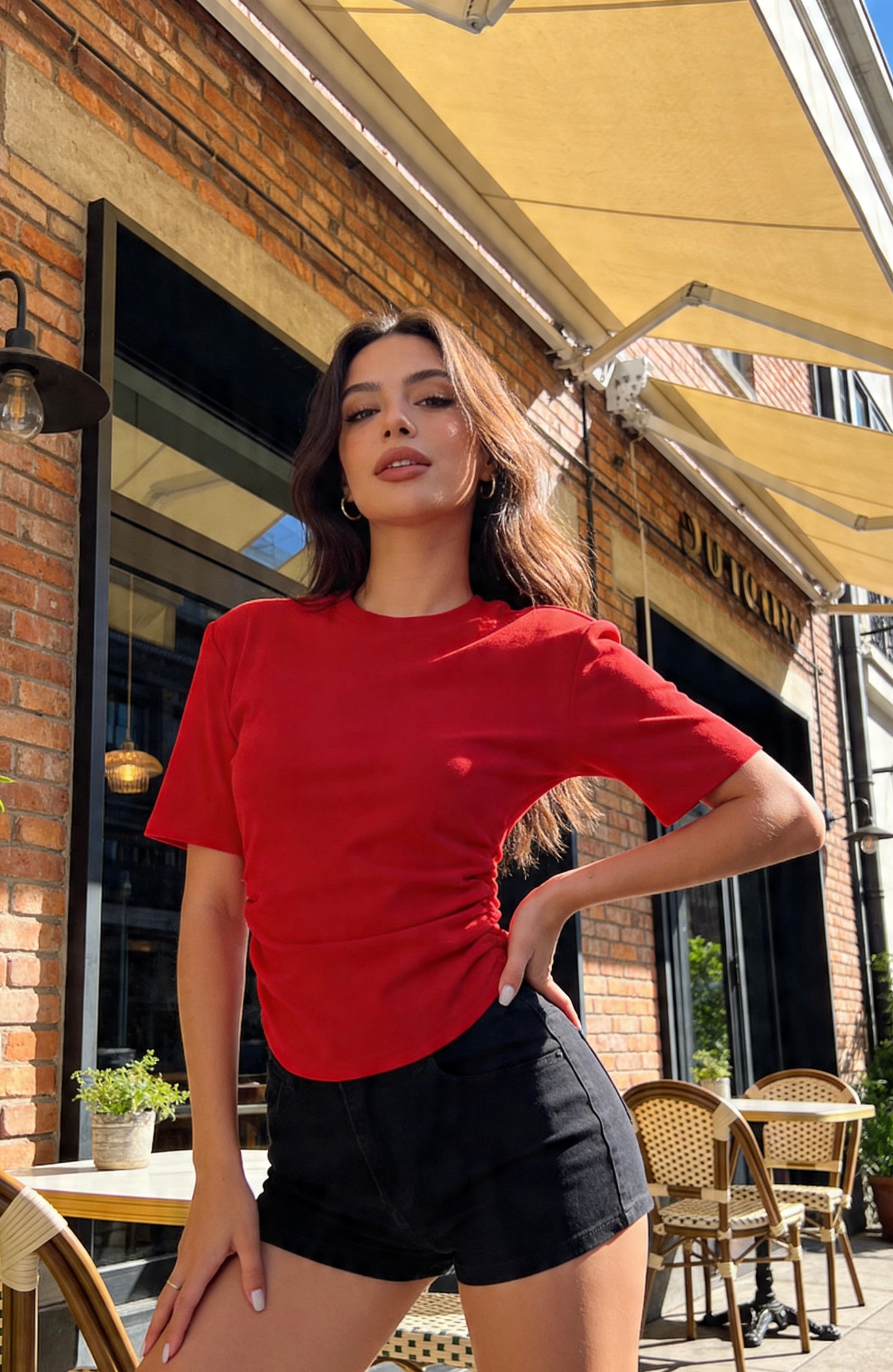 FERMUAR DETAYLI BÜZGÜLÜ TSHIRT 