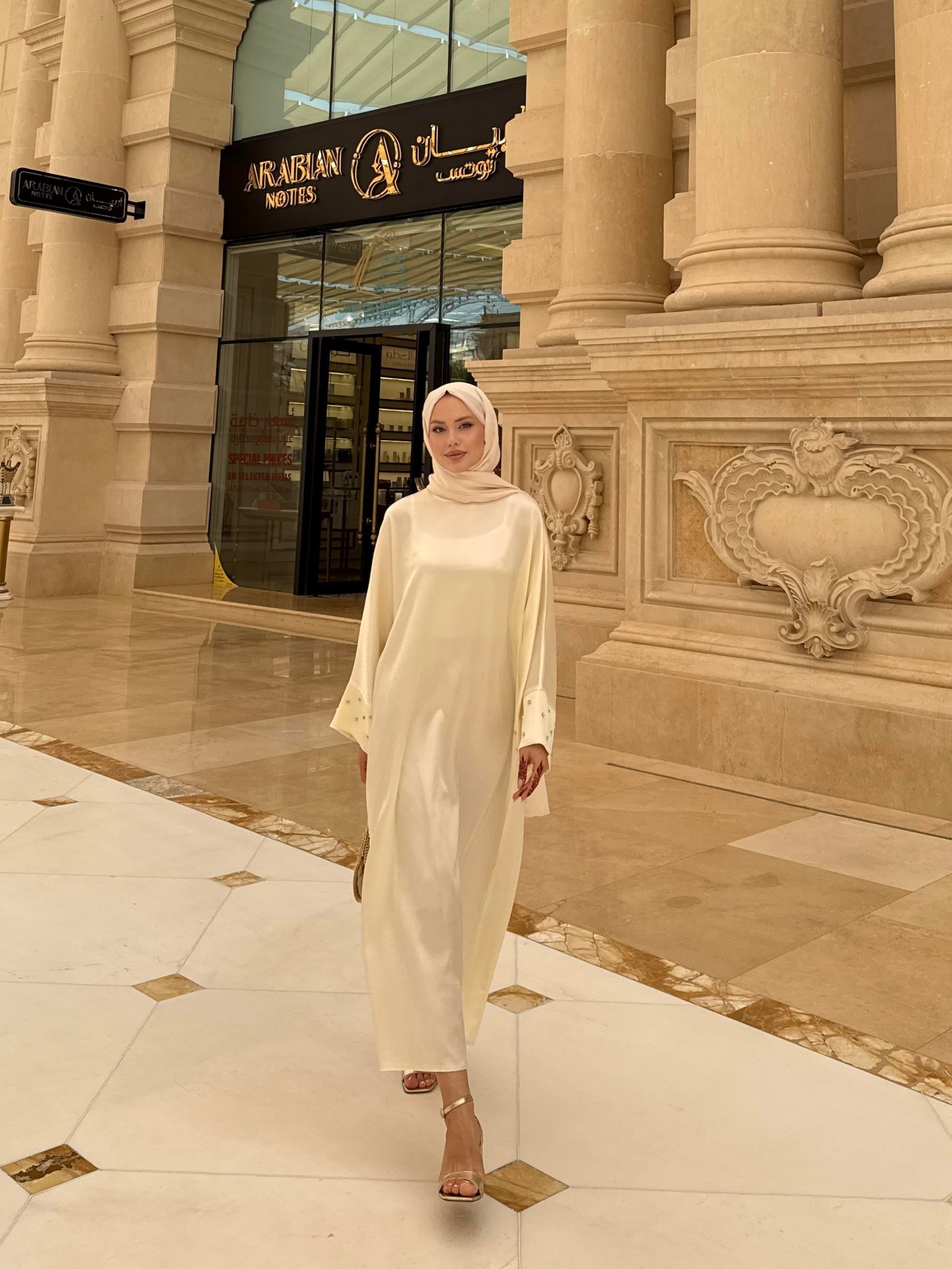 Doha Elbise Ekru