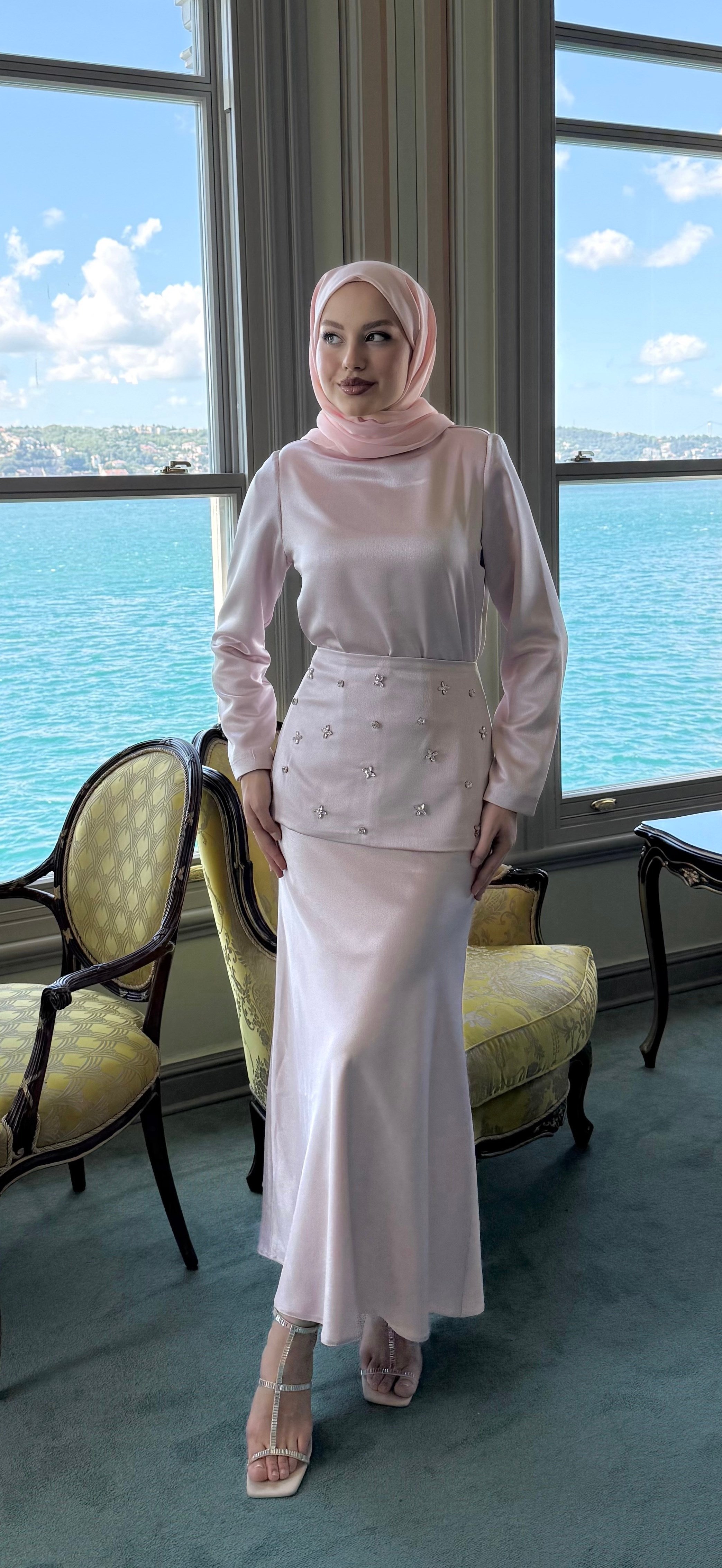 Elara pembe takım 