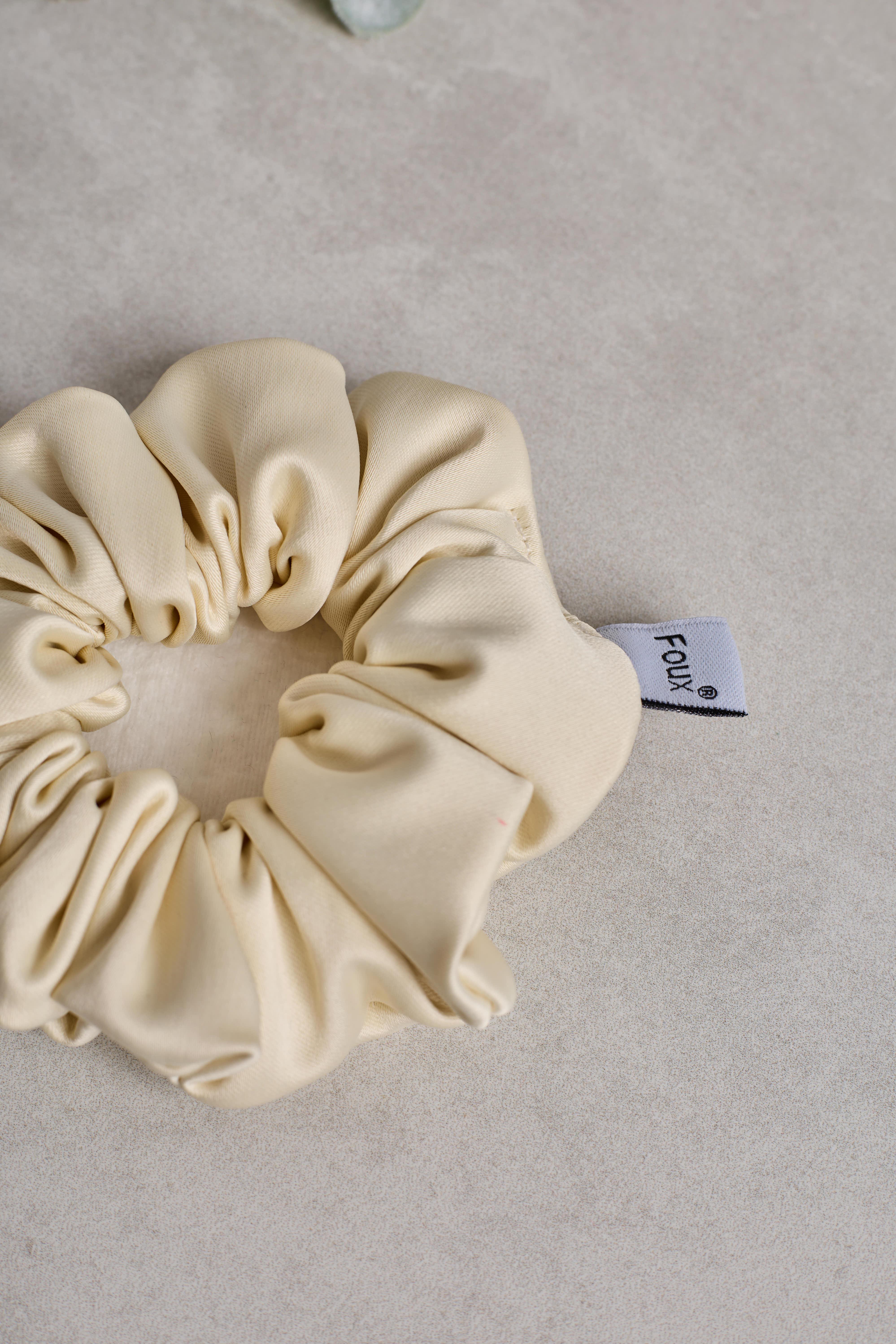 Crema Small Scrunchie