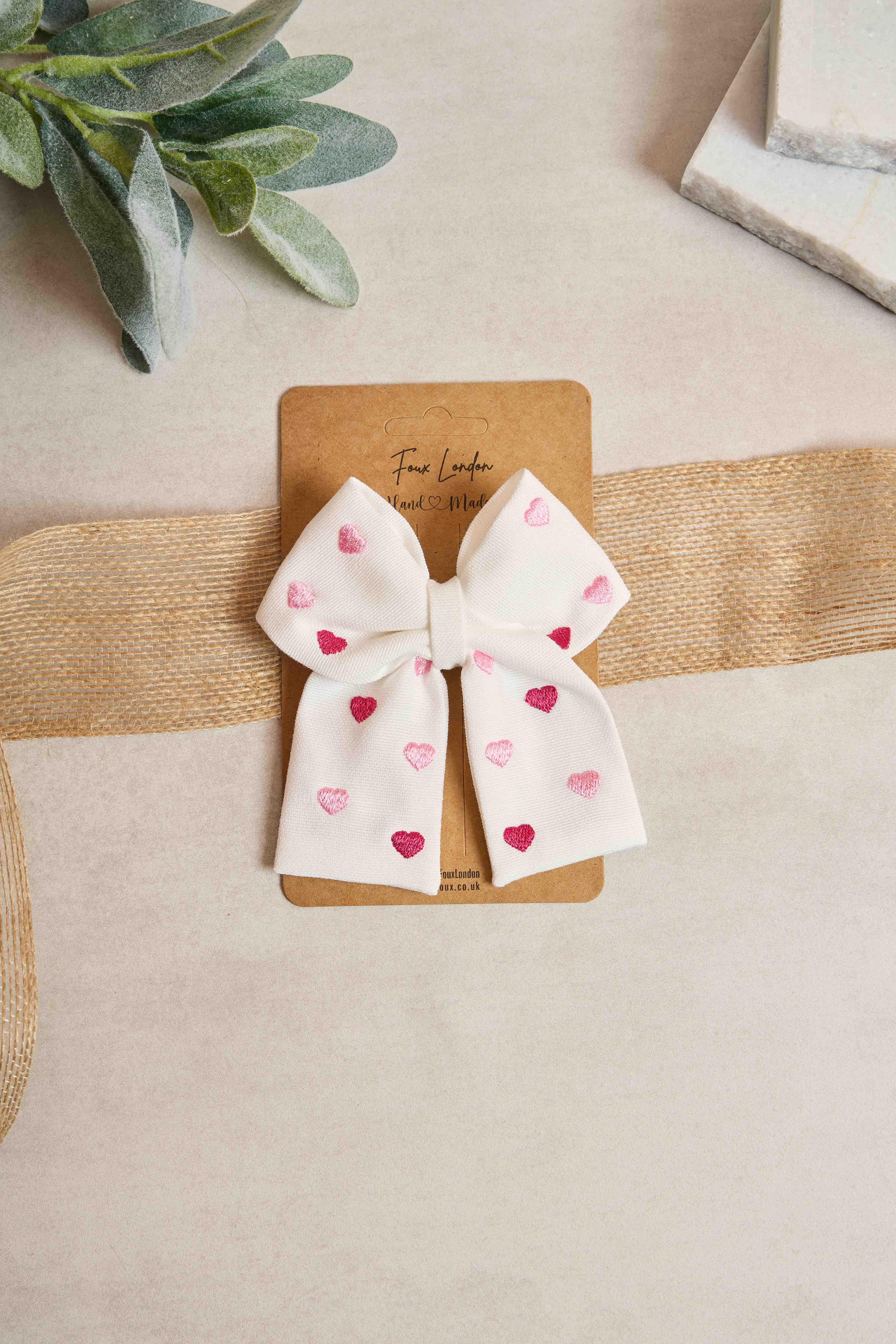 Kalp Nakışlı Mini Fiyonk Toka
