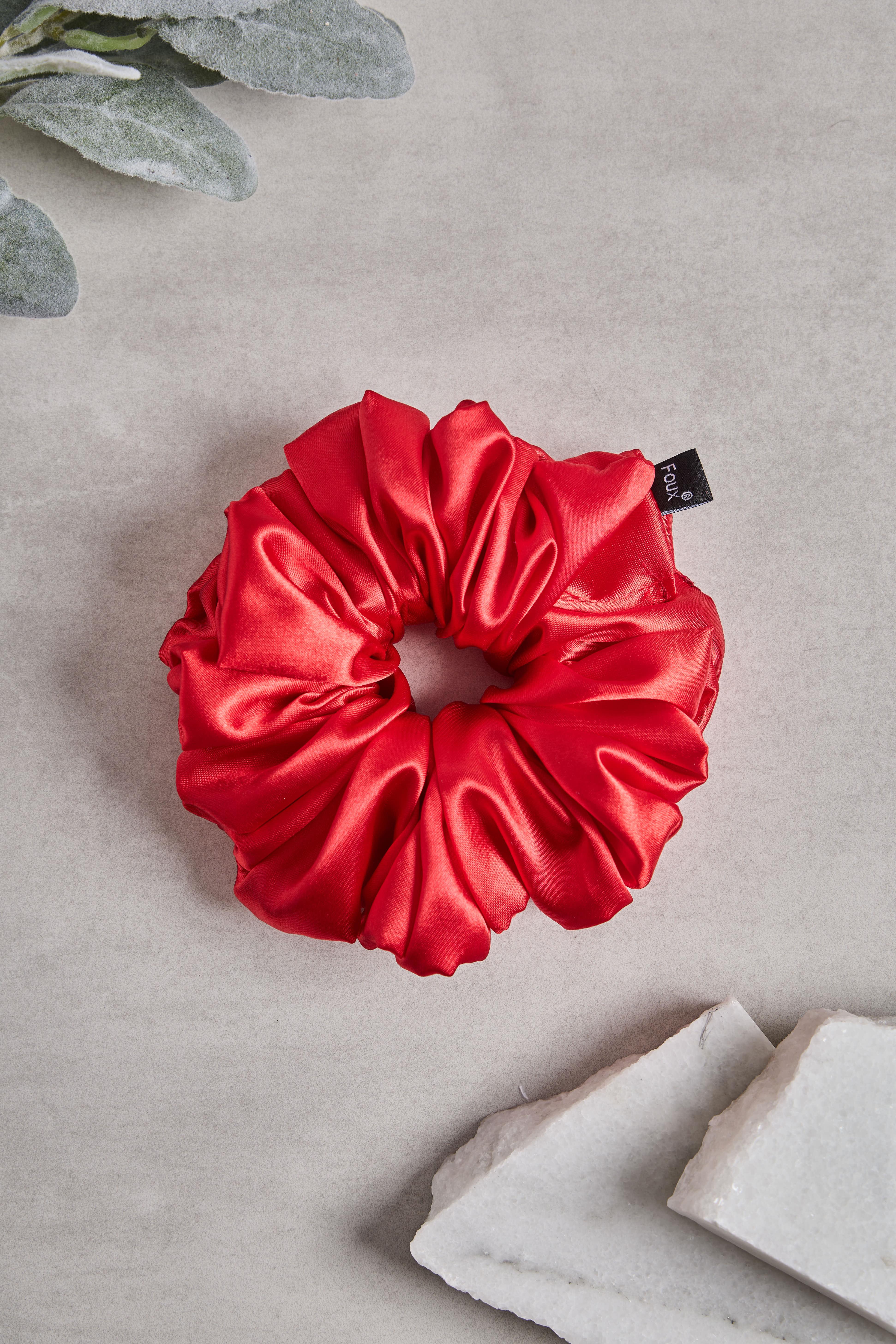 Kırmızı Bol Büzgülü Sateen Scrunchie