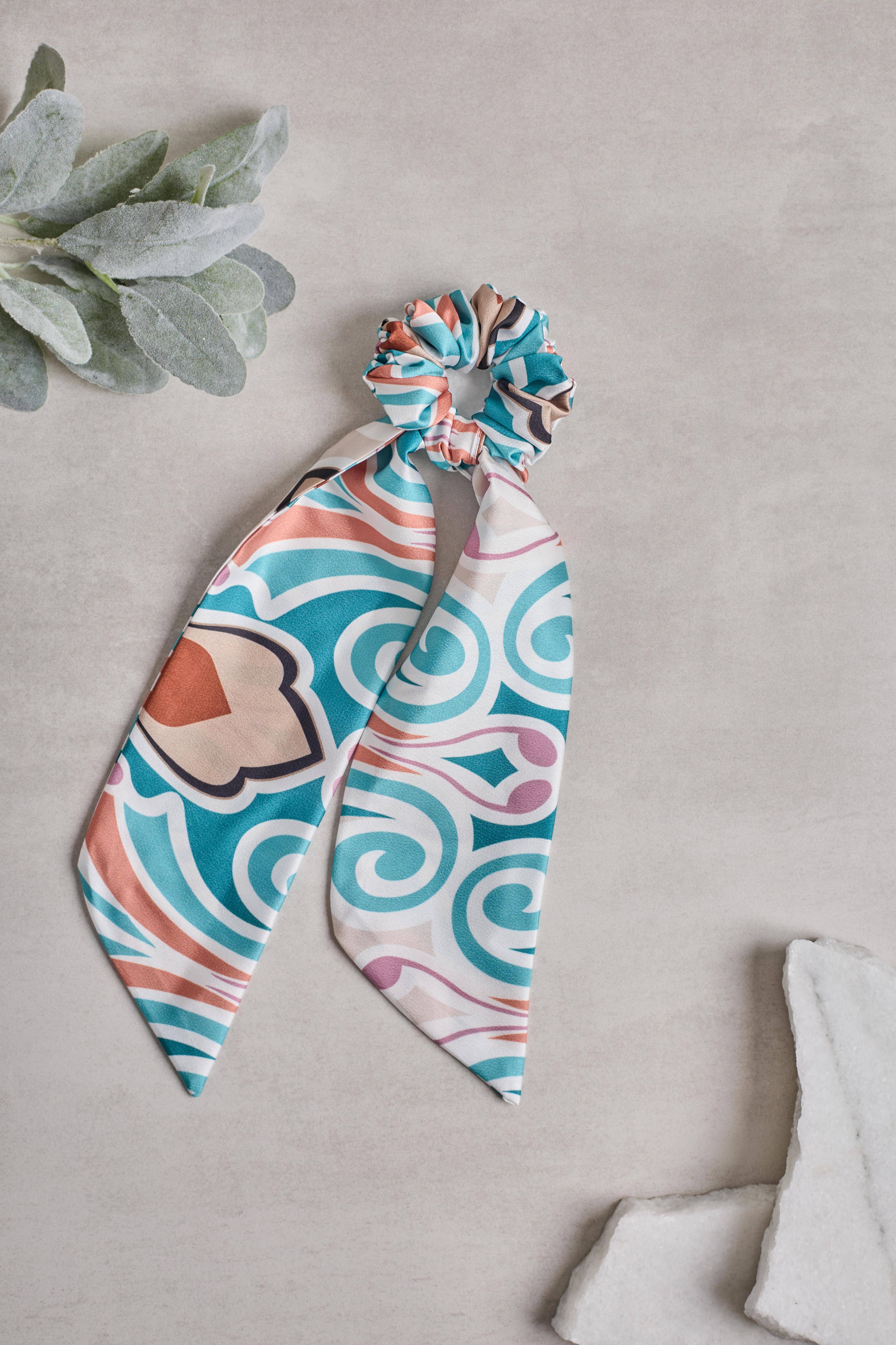 Kuyruklu Ottoman Scrunchie