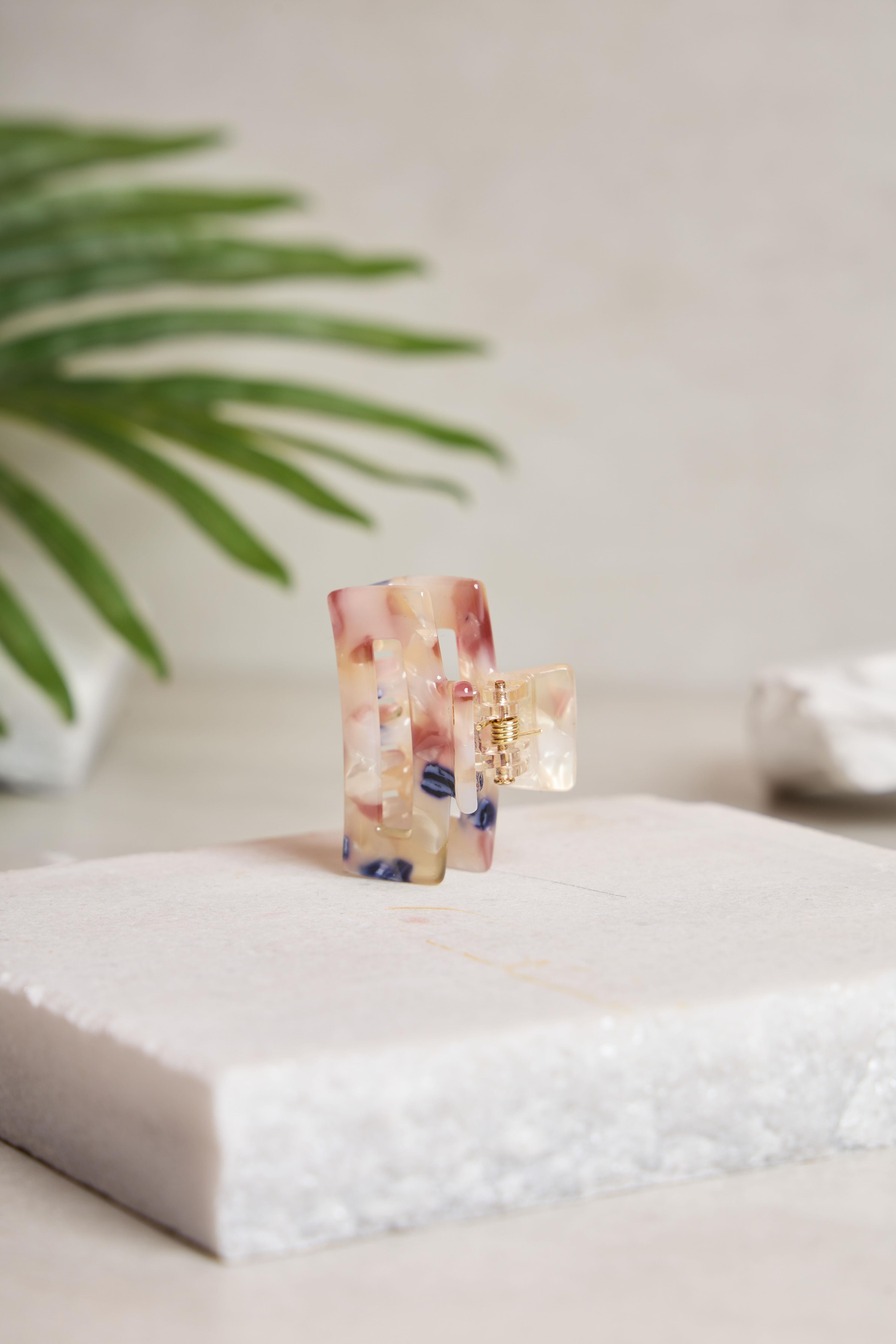 Mini Rectangle Rose Quartz Cream Kemik Toka