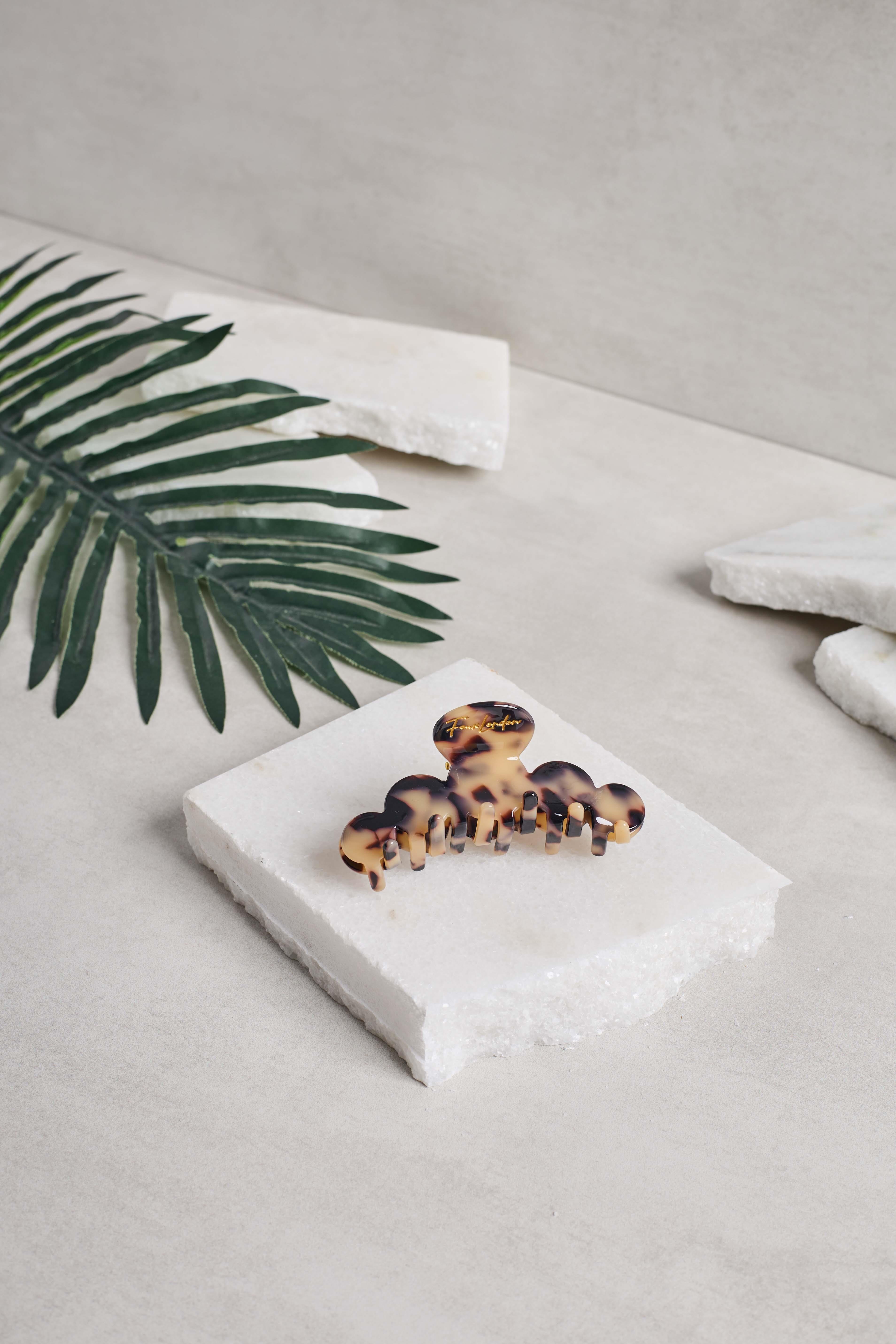 Olimpiyat Leopar Kemik mandal