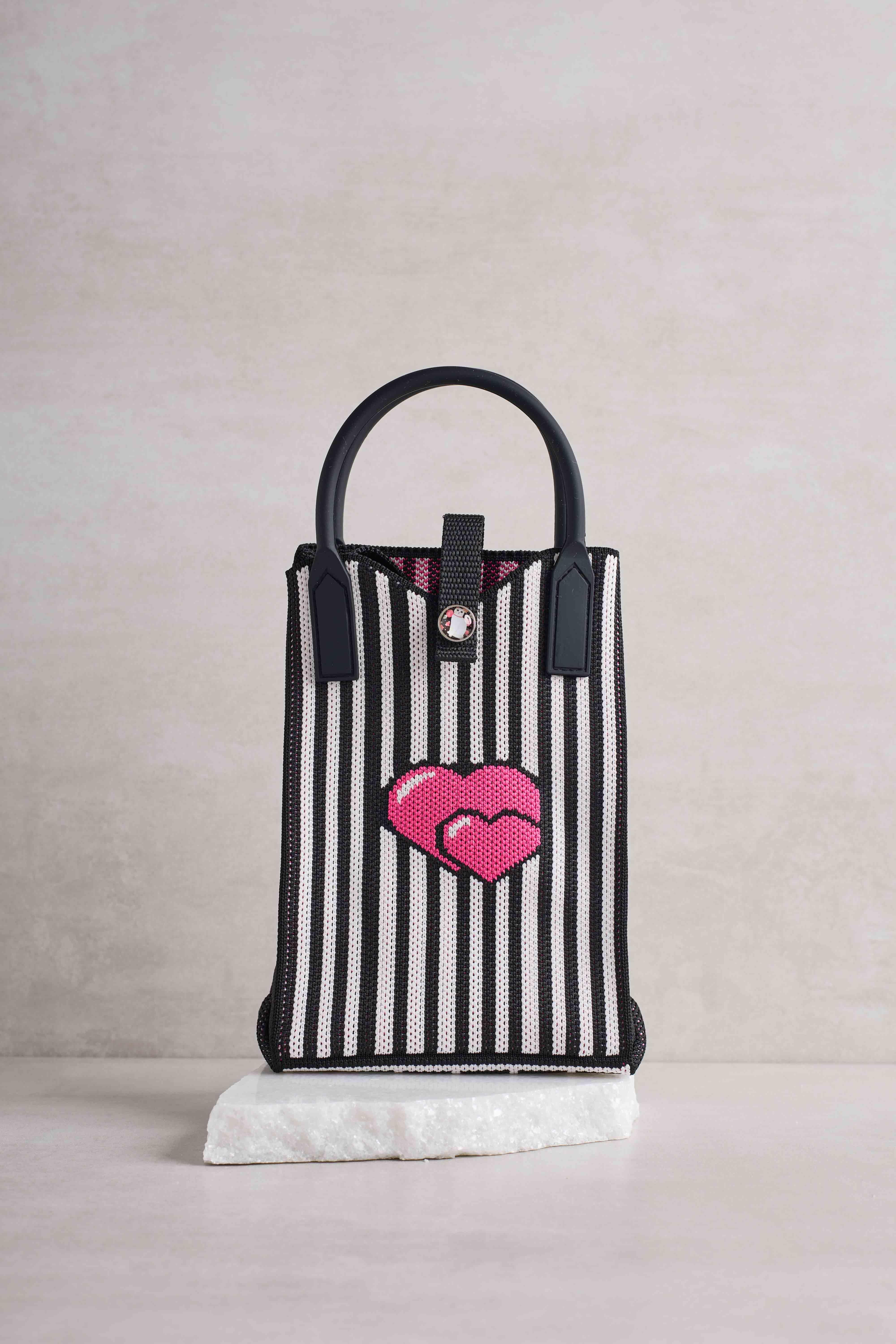 Pembe Şeritli Kalp Çanta