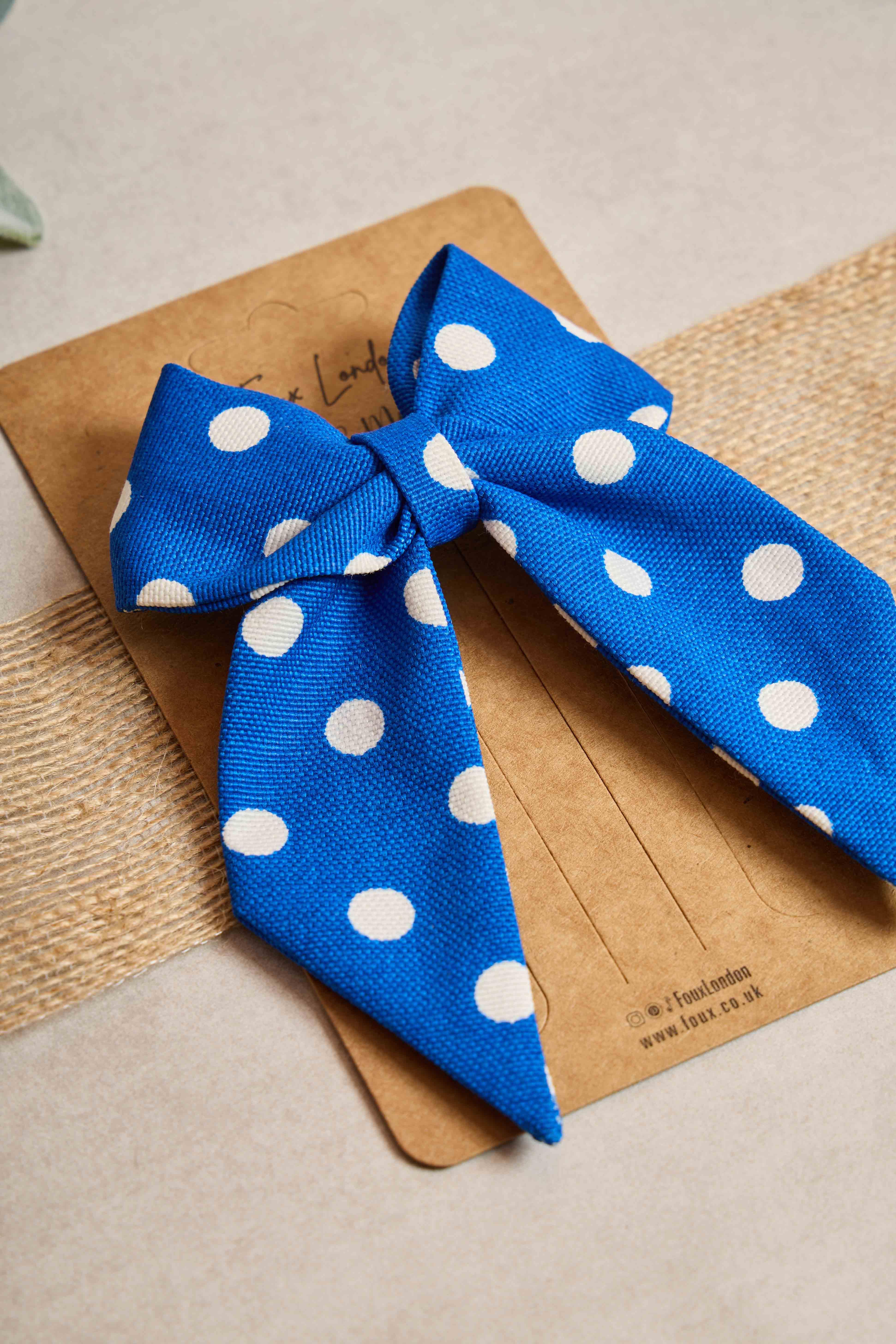 Saks Mavisi Puantiyeli Mini Fiyonk Toka