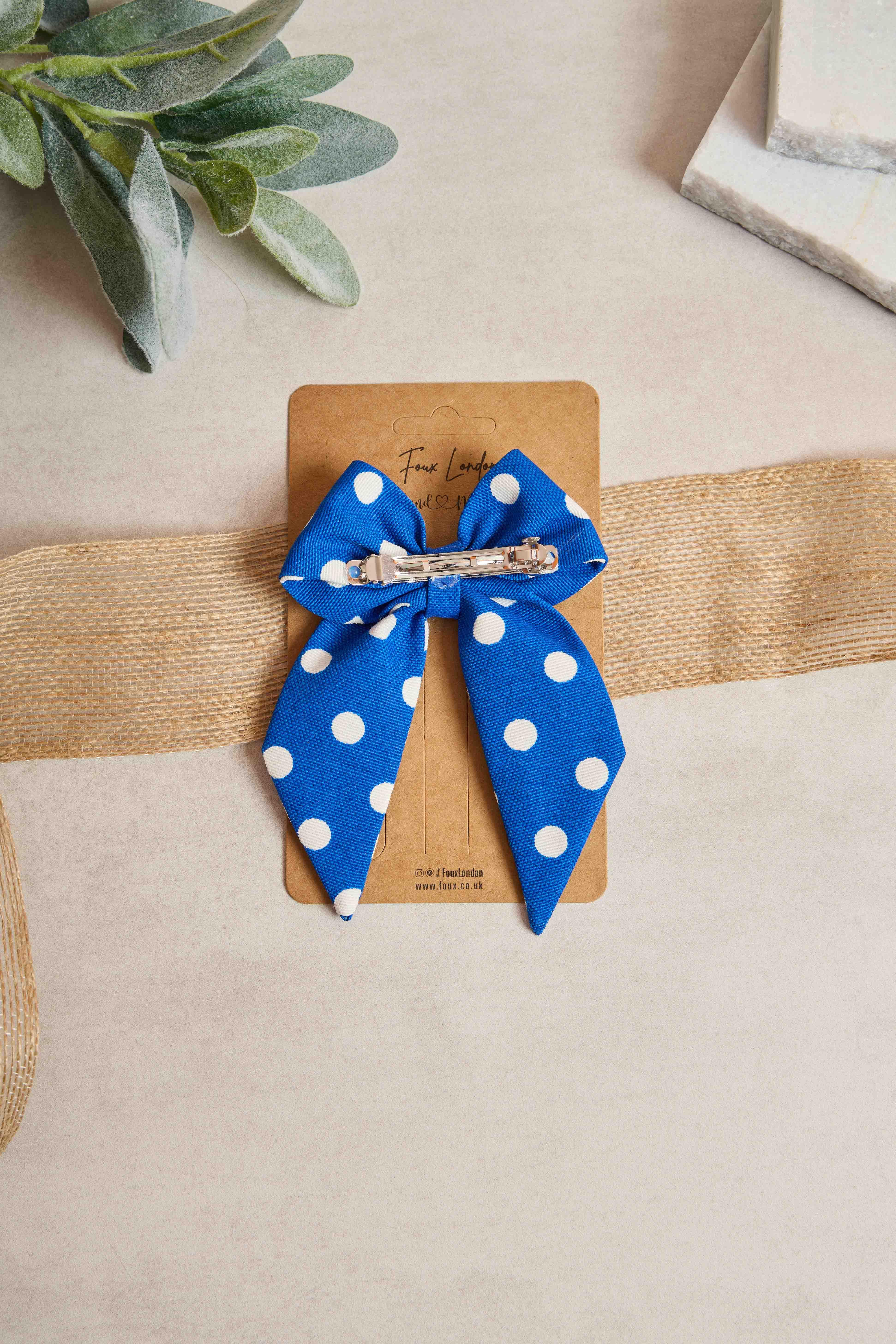 Saks Mavisi Puantiyeli Mini Fiyonk Toka