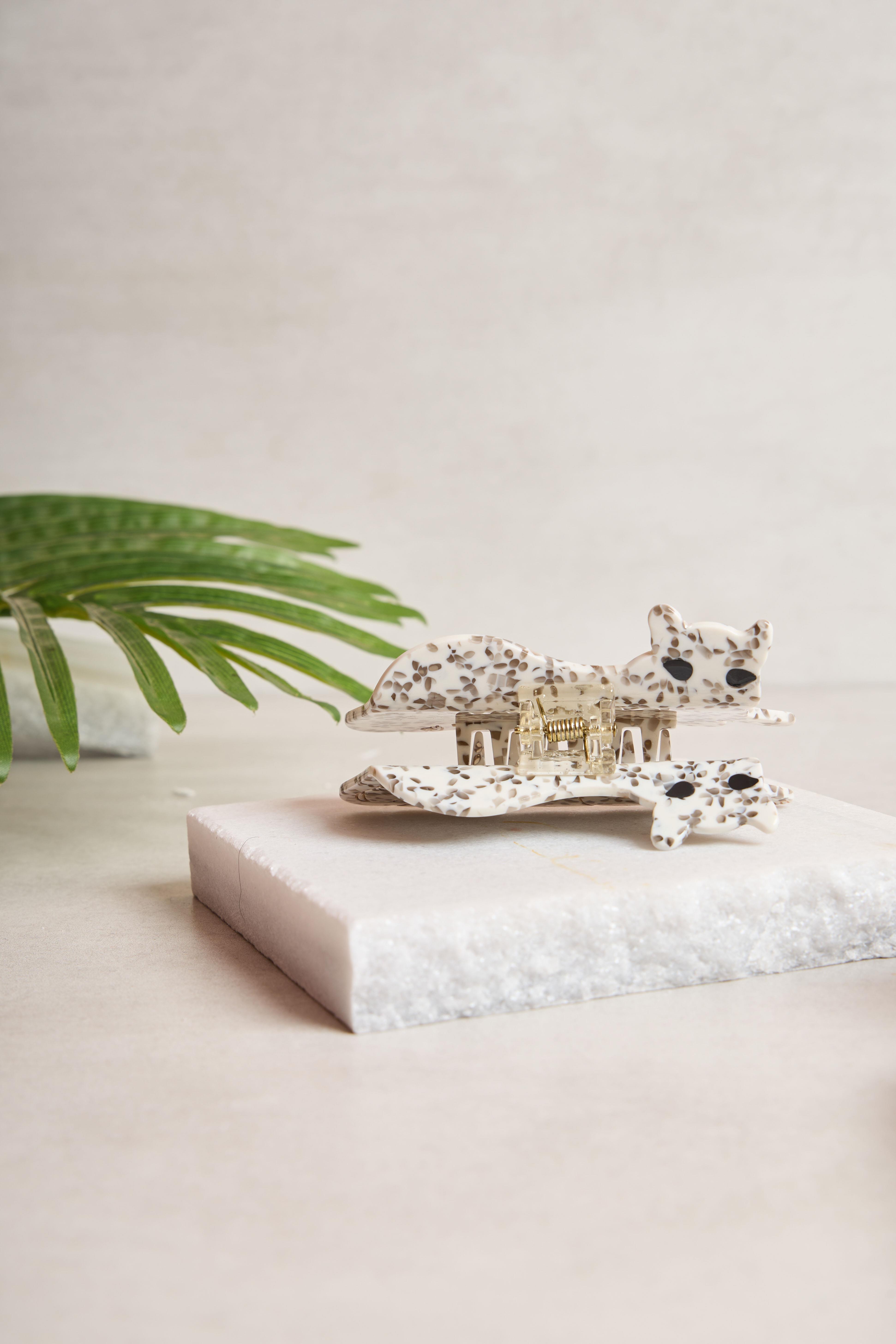 Snow Leopar Kemik Toka