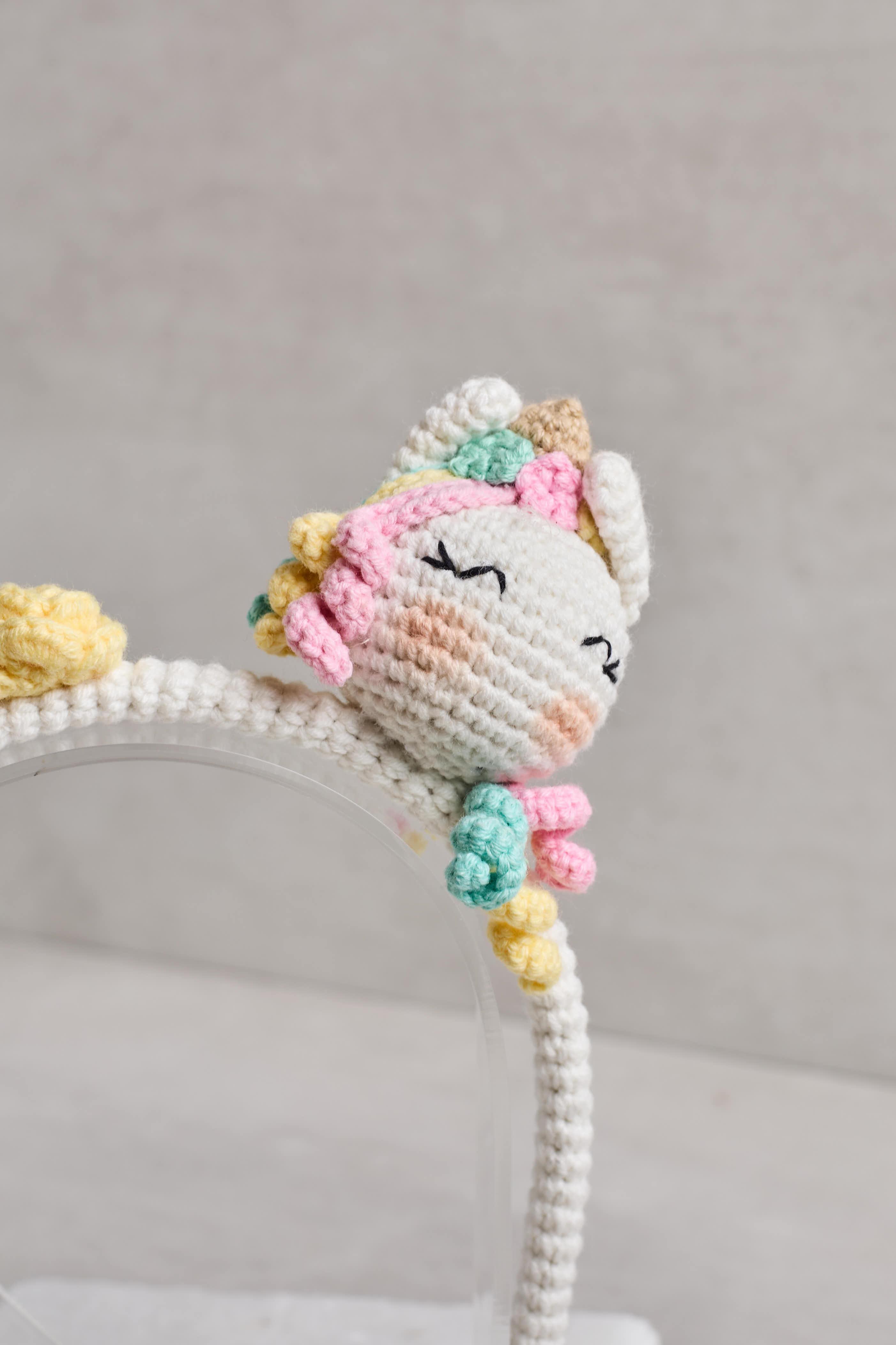 Unicorn Örgü Taç