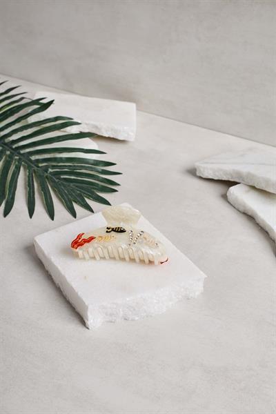 Balıklı Beyaz Mandal