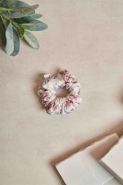 Buta Small Scrunchie
