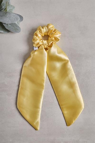 Butter Yellow Kuyruklu Sateen Scrunchie