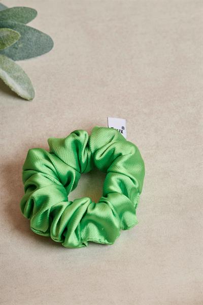 Fıstık Yeşili Small Scrunchie