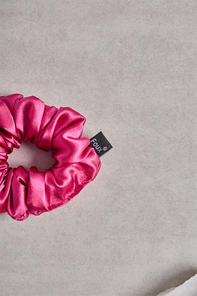 Fuşya Small Sateen Scrunchie